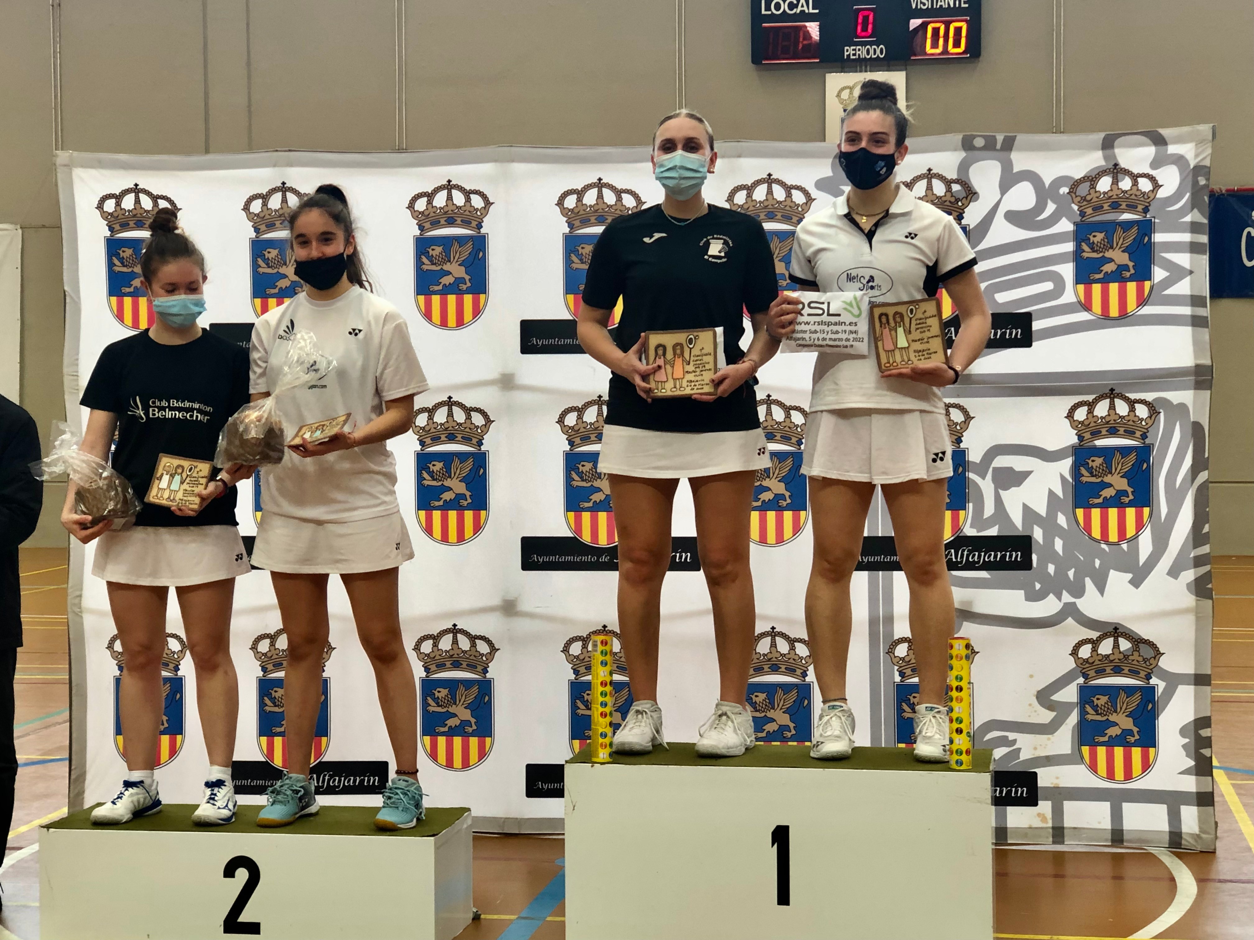 Medallas para los clubes navarros en Alfajarín y Medina del Campo
